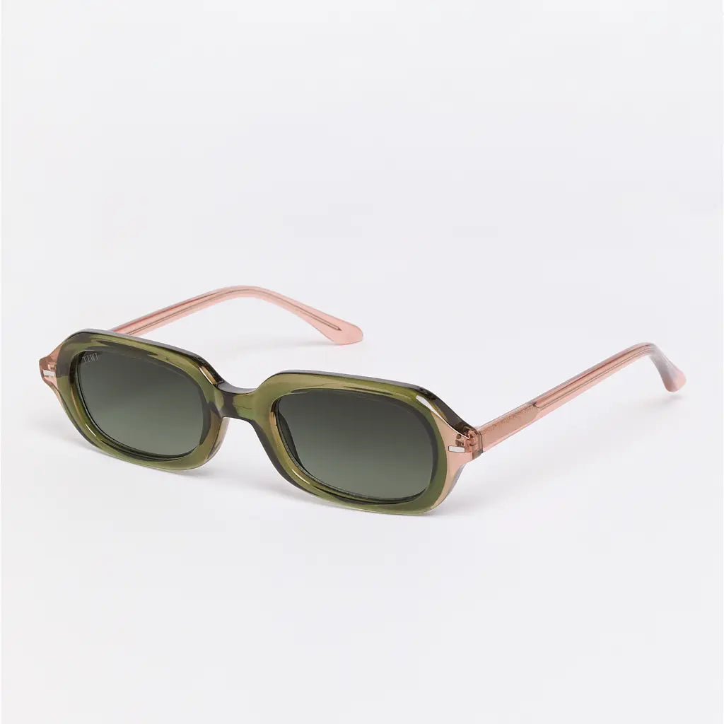 color:612 | Tiwi BENNET | 612