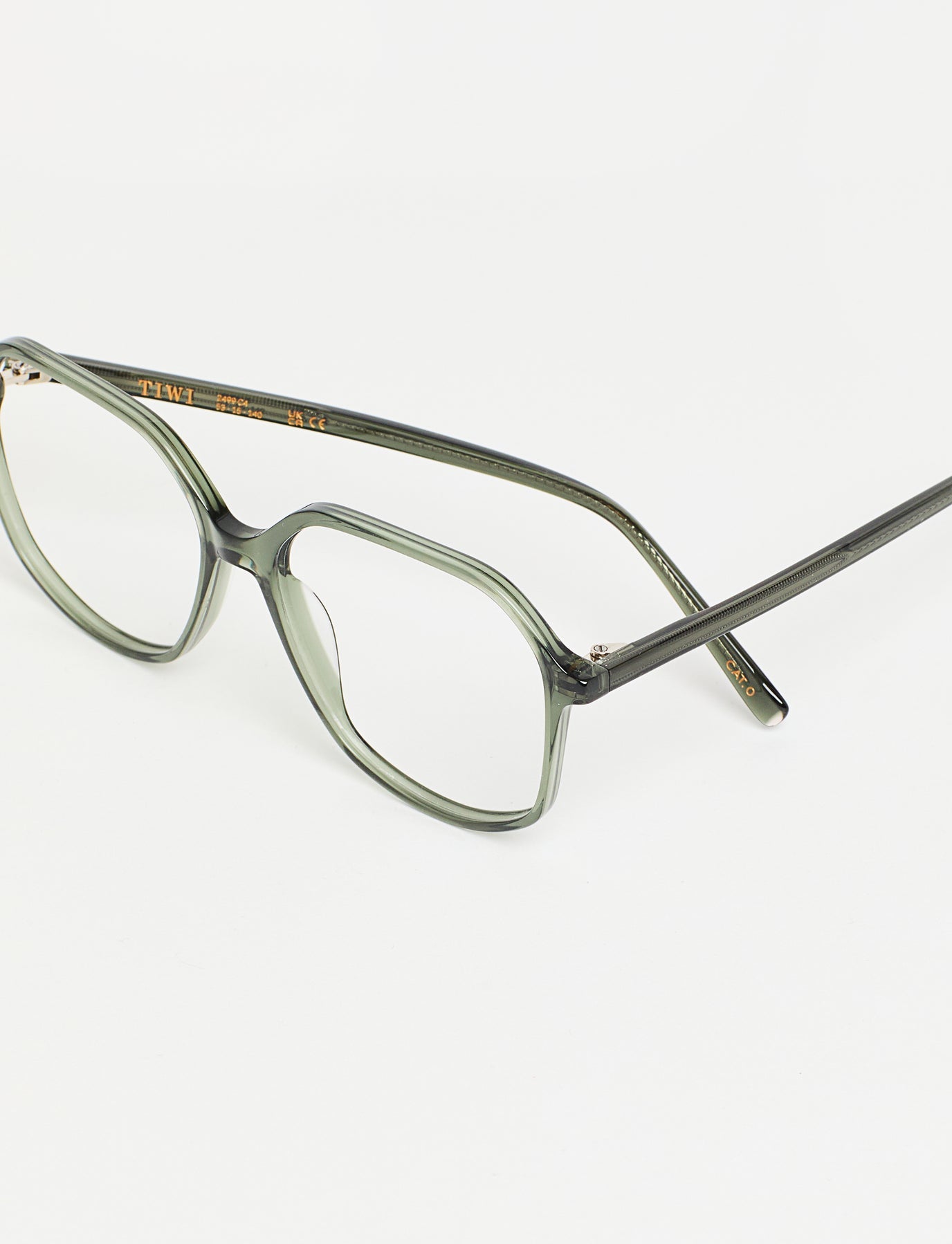 color:C4 | Tiwi 2499 | C4
