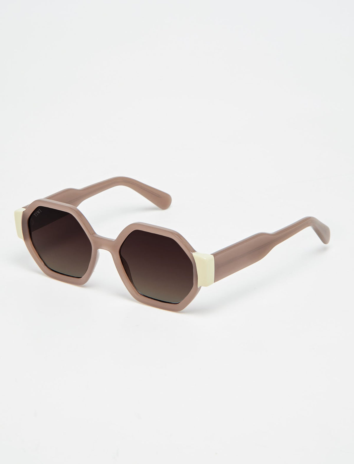 color:114 | Tiwi VALETTE | 114