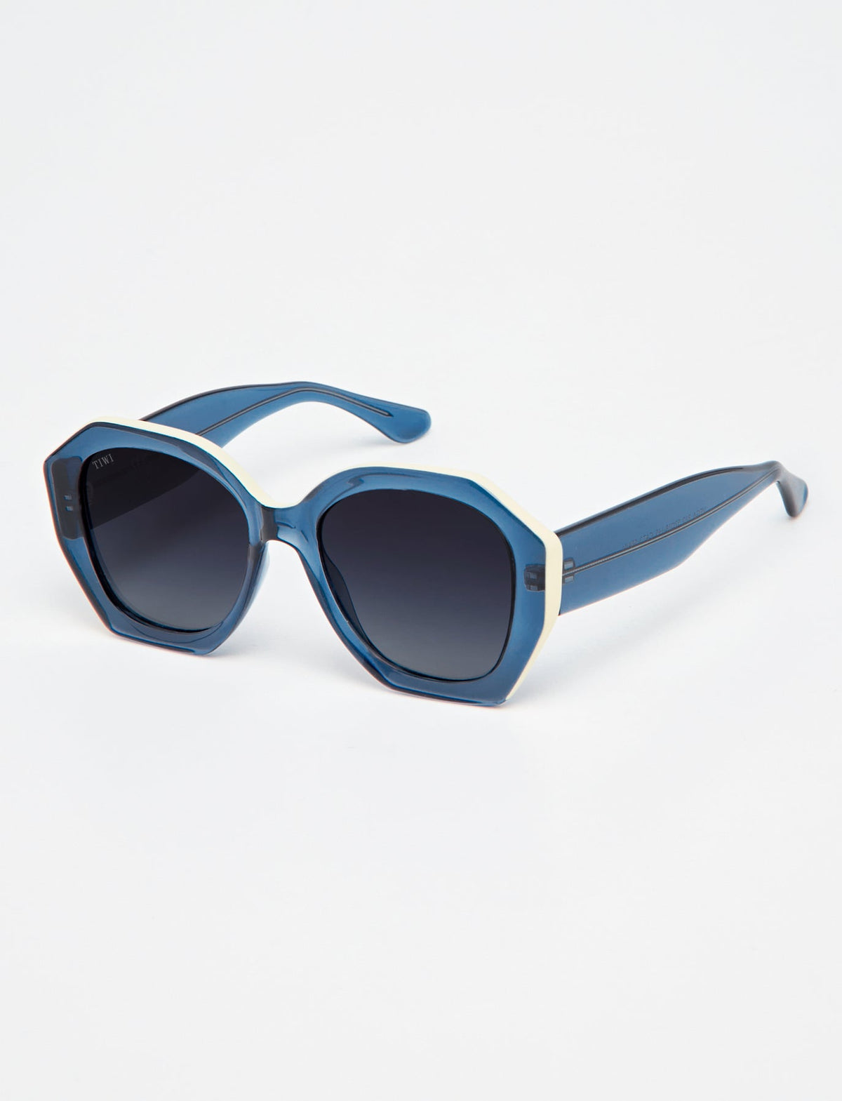 color:145 | Tiwi VEGA810 | 145